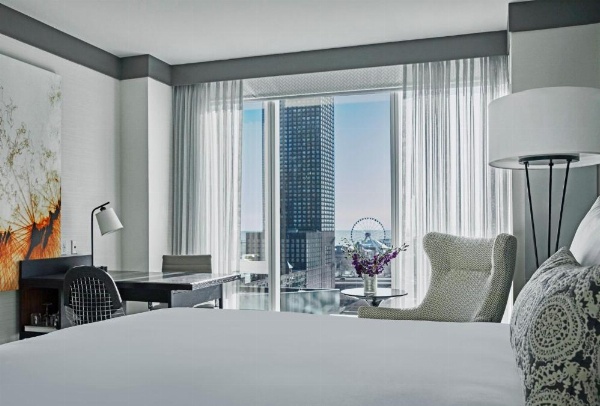 Loews Chicago Hotel image 24